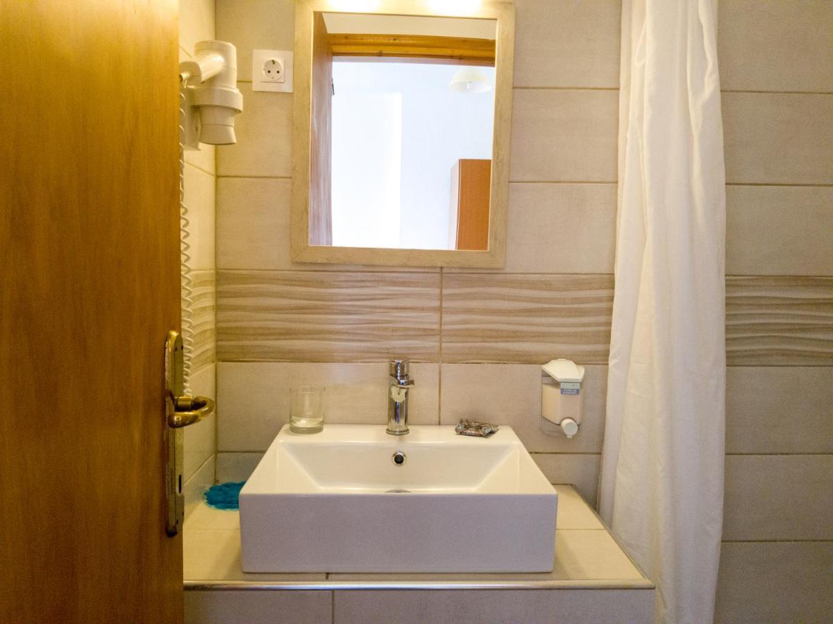 Mikro Βeach Ηotel Extérieur photo