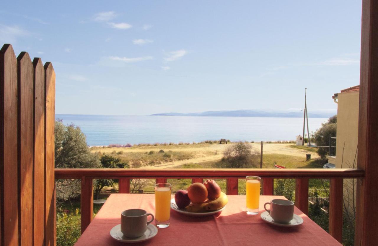 Mikro Βeach Ηotel Extérieur photo