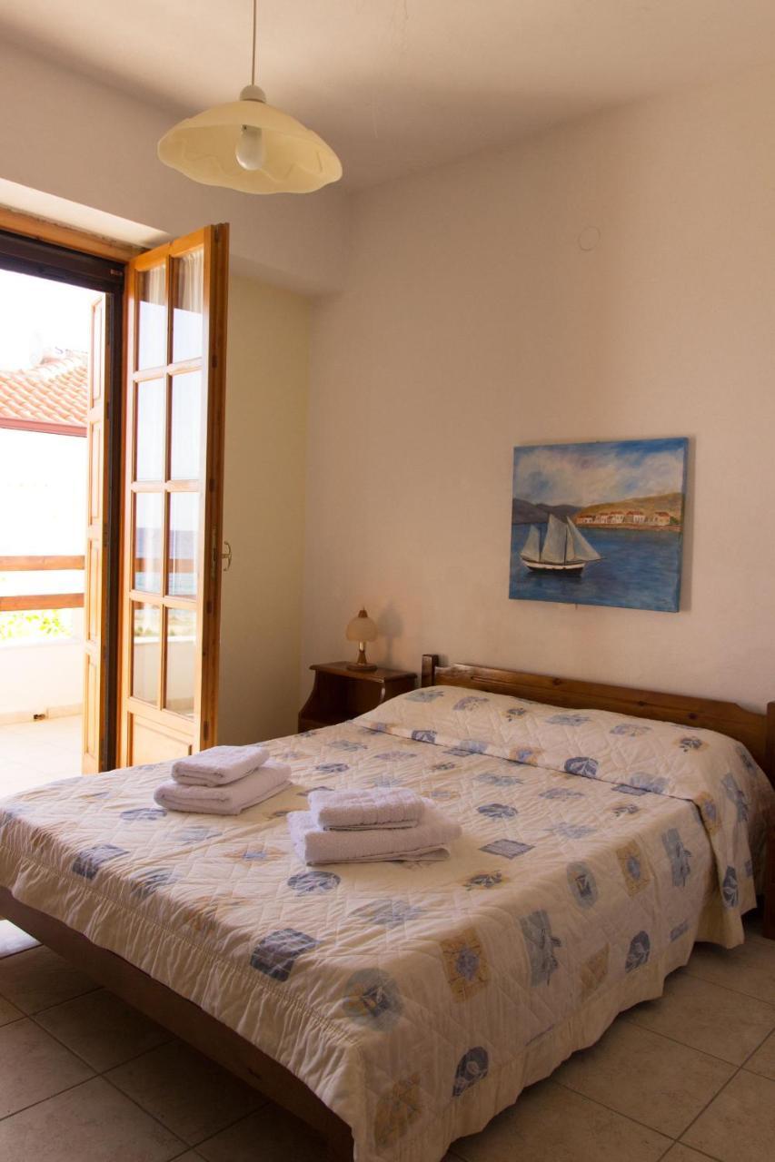 Mikro Βeach Ηotel Extérieur photo